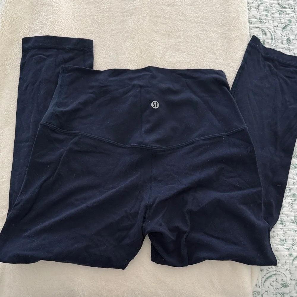 Lululemon navy High-Rise Leggings - Picture 1 of 4